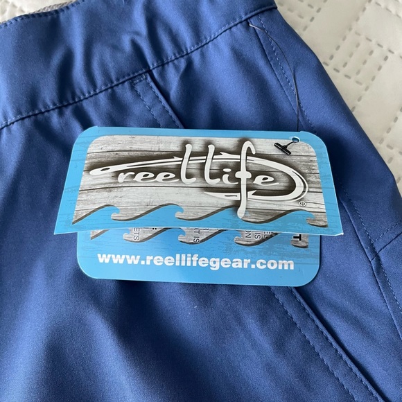 Mens XXL Real Life Hybrid Shorts NWT - Picture 7 of 8